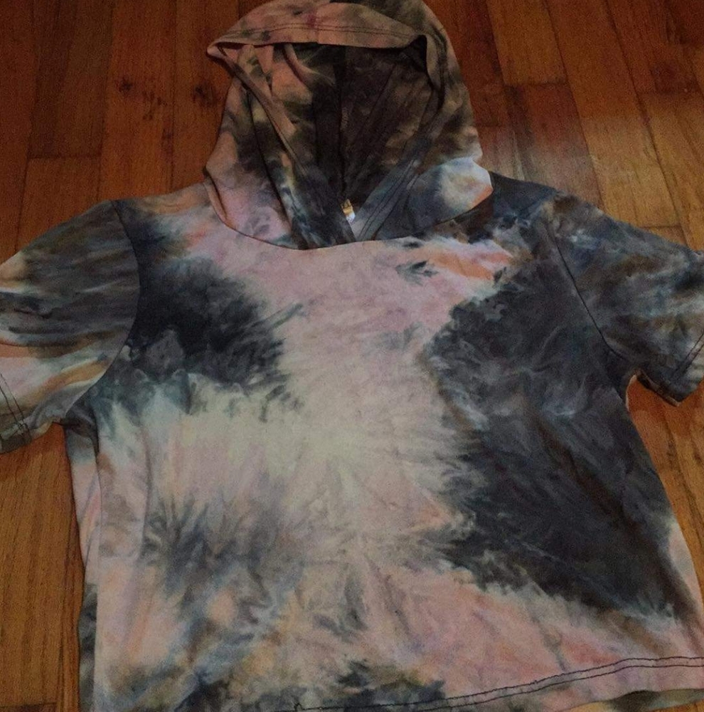 Crop top with hood